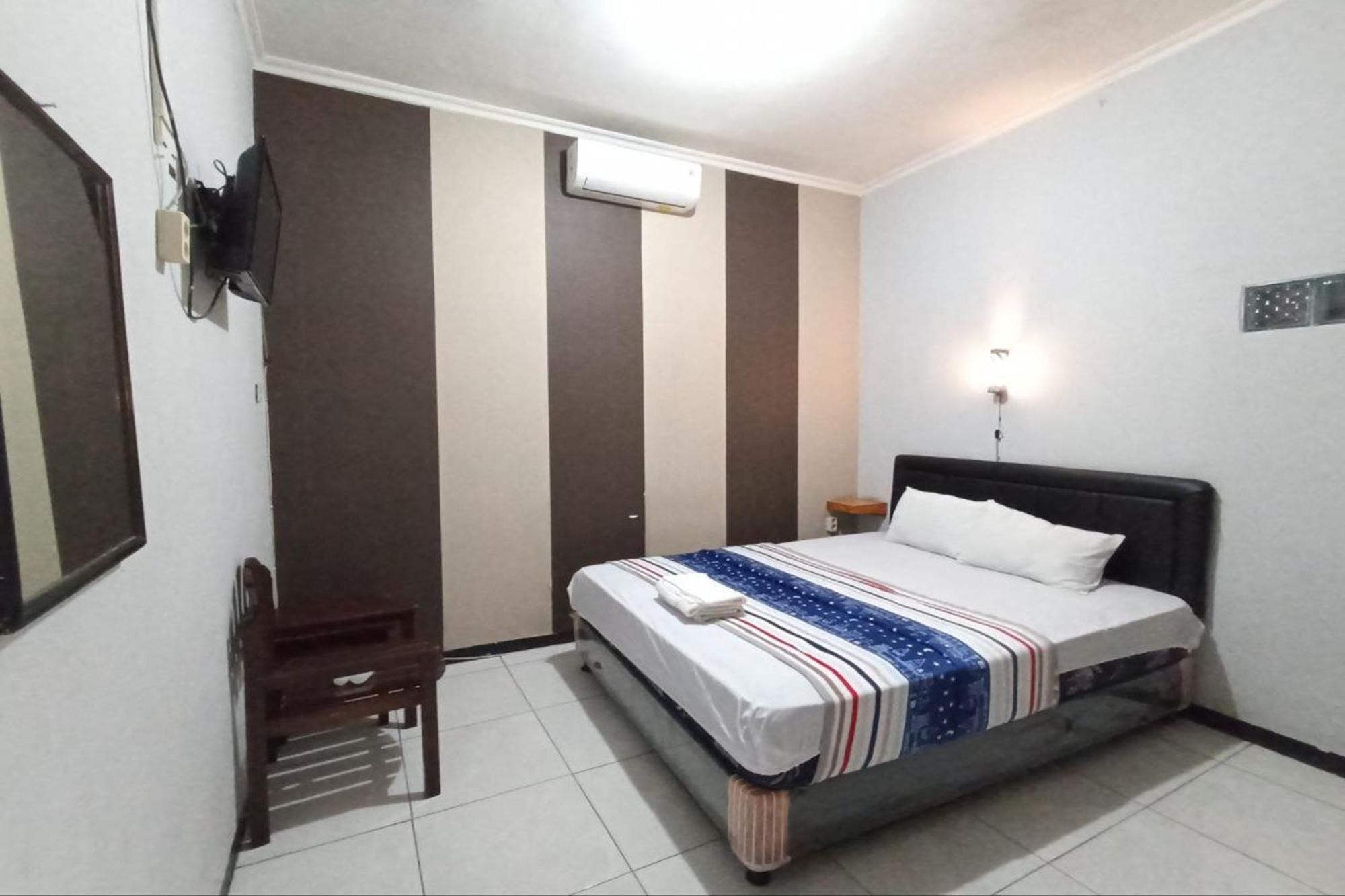 Hotel Bintang Маланг Екстер'єр фото